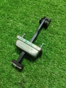 Ограничитель двери Ford FOCUS 2