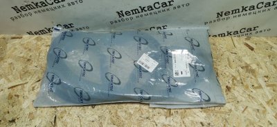 Уплотнитель двери Mercedes W123