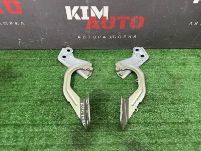 Петли капота Ford Kuga 2013 SUV