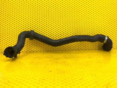 Патрубок системы охлаждения Volkswagen Tiguan 2013 5N1