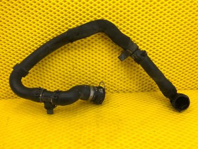 Патрубок системы охлаждения Volkswagen Tiguan 2013 5N1