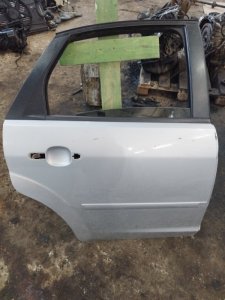 Дверь боковая Ford FOCUS 2