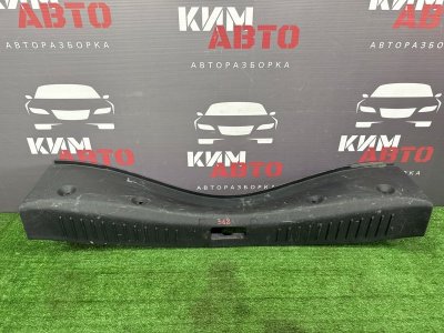 Накладка замка багажника Ford Focus 2