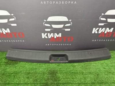 Накладка замка багажника Hyundai Santa Fe 2