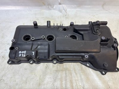 Клапанная крышка Toyota Land Cruiser 2021-2025 300