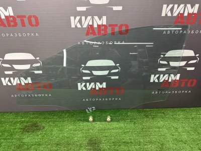 Стекло двери Hyundai Solaris 1 2013 RB