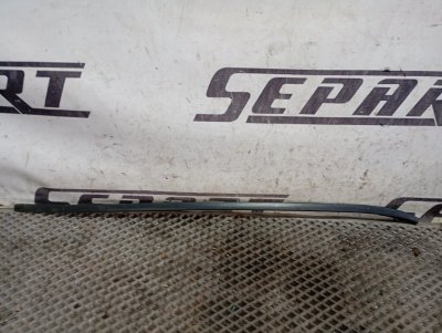 Молдинг лобового стекла Volkswagen Touareg 2006 GP