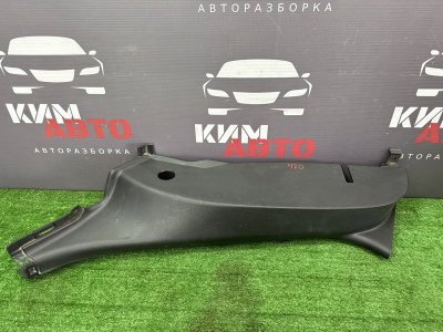 Накладка стойки нижняя Hyundai i30