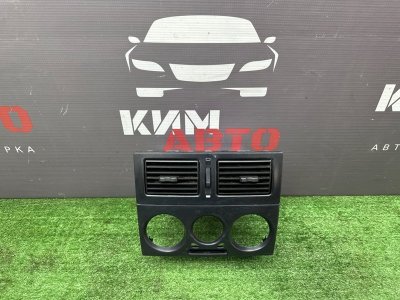 Накладка торпедо центральная с дефлекторами Fiat Albea