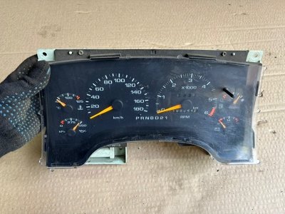 Панель приборов GMC Jimmy II 1995