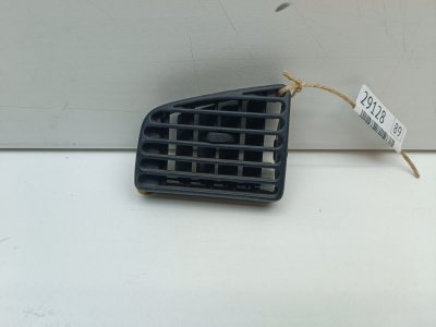 Воздуховод отопителя Volkswagen Passat 1995 B4