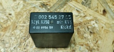 Реле топливного насоса Mercedes W124 1989 E260