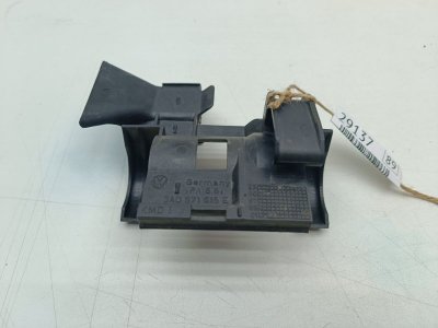 Крепление проводки Volkswagen Passat 1995 B4