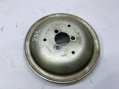 Шкив помпы Audi A6 2012