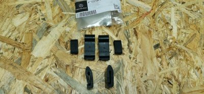 Кронштейн радиатора Mercedes W123