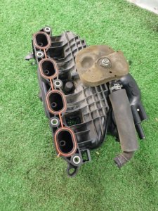 Коллектор впускной Toyota Aqua NHP10
