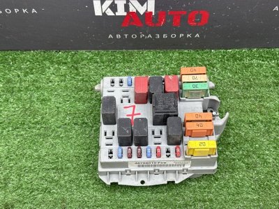 Блок предохранителей под капот Fiat Albea