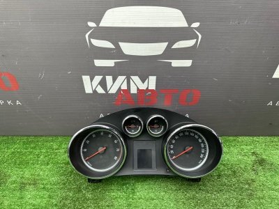 Панель приборов (щиток) Opel Astra J