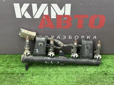 Топливная рейка с форсунками Citroen C 4