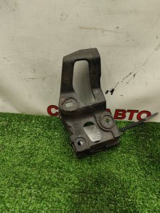Кронштейн порога Audi A4 2006 8EBWEF