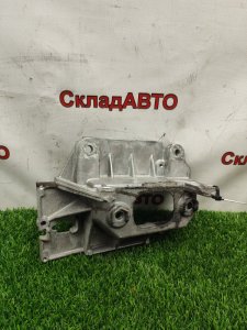 Кронштейн опоры двигателя NISSAN Cube 2007 BZ11