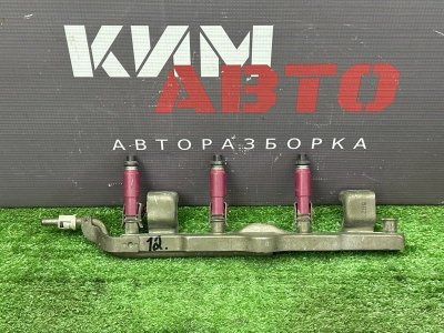 Топливная рейка с форсунками Mazda 3