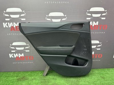 Обшивка двери Kia Ceed 3 2018 CD