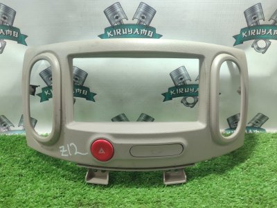 Рамка магнитолы NISSAN CUBE Z12