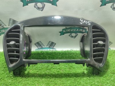 Рамка магнитолы NISSAN Juke YF15