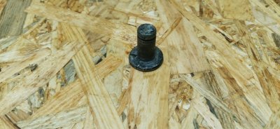 Болт петли капота Mercedes W126 1988 420SE