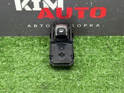 Кнопка стеклоподъемника Kia Rio 4 2019 FB