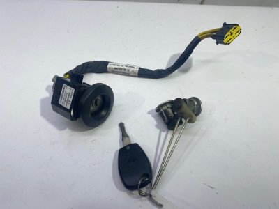Замок зажигания Renault Logan