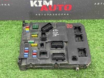 Блок предохранителей Peugeot 407