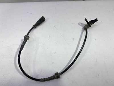 Датчик ABS Nissan Almera G15