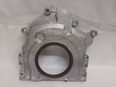 Крышка коленвала Toyota Land Cruiser 2021-2025 300