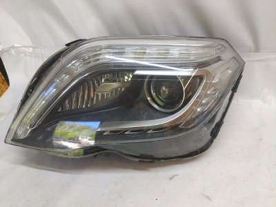 Стекло фары Mercedes Benz x204 2013