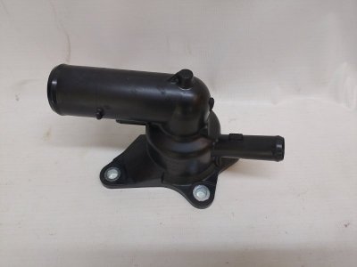 Корпус термостата Toyota Land Cruiser 2021-2025 300