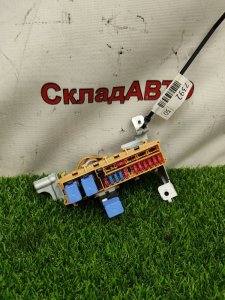 Блок предохранителей салонный NISSAN Cube 2007 BZ11
