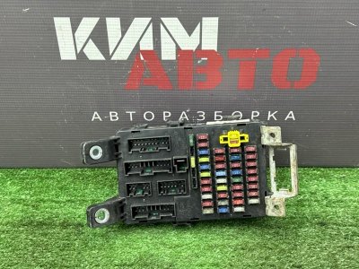 Блок предохранителей салонный Kia Rio 2