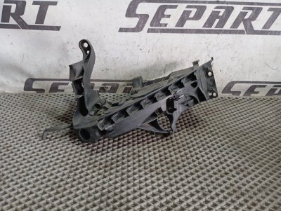 Кронштейн фары Audi S5 2010 8T