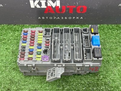 Блок предохранителей салонный Honda Civic 4D