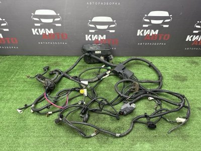 Проводка моторного отсека с блоком предохранителей LIFAN X60