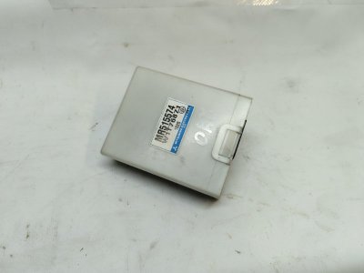 Блок электронный Mitsubishi Chariot Grandis 2001