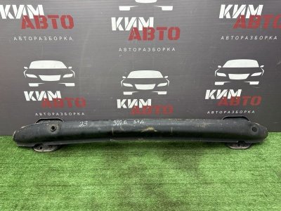 Усилитель бампера Peugeot 307