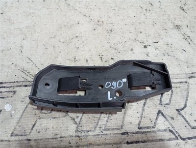Кронштейн бампера Volkswagen Passat 2002 B5