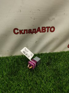Реле Audi A4 2006 8ED