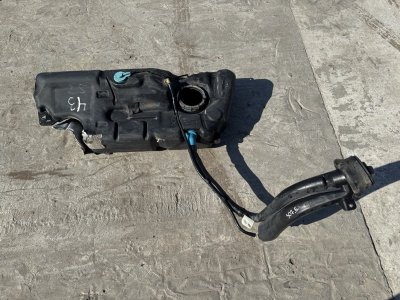 Бак топливный Peugeot 307