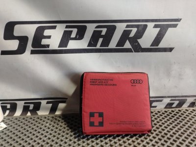 Аптечка Audi S5 2013 8T