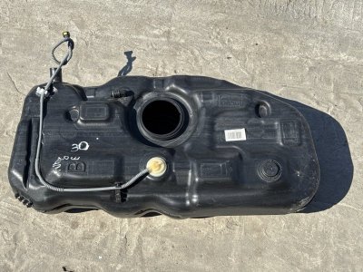 Бензобак Fiat Punto