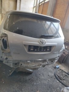 Крышка багажника Toyota Verso 2009 ZGR21L-GRXEPW
